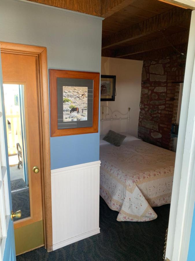 Sugarloaf Mountain Motel Virginia City Bagian luar foto